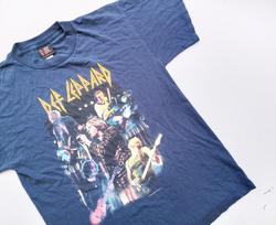 Vintage 2000 Def Leppard Euphoria 2000 Tour T-Shirt size L (W 21 x L 29.5) M