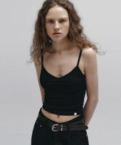 Nive Wave Shirring V-Neck Sleeveless (Black) Free