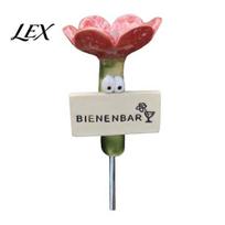 Soil Insertable Water Station Flower Shaped Insect Feeder Stake, Resin Garden Drinker with Hand Carved Accessory Metal Ground Spike, Weather-Resistant raudona