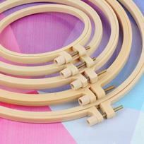 1 vnt. Plastikinis imituoto bambuko siuvinėjimo lankelis Pasidaryk pats Amuletas Siuvinėjimo įrankis Plastikinis siuvinėjimo lankelis Kryželiu siuvinėjimo lankelis 10cm