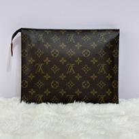 [Pre-Owned] Toiletry Pouch 26 Classic Monogram Canvas And Leather Wash Bag - Very Good #1PNW11T ONE SIZE
