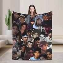 80-ųjų Ralph Macchio riboto leidimo flanelės pledas Super minkštas pledas sofai, foteliui, stovyklavimui Madingas lovatiesė, sofos lovos užvalkalas 75X95CM