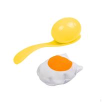 Easter Egg And Spoon Games Party Favors Game Set for Boys geltona