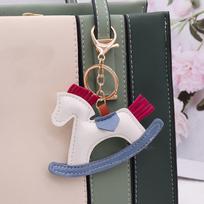 PU Leather Rocking Horse Keychain - Creative Carousel Pendant Gold Chain Buckle balta