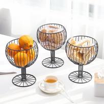 Wine Glass Wrought Iron Snack Storage Basket Snack Tray Dessert Fruit Basket juoda