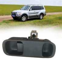 2000-2006 m. Mitsubishi Pajero NM-NP viršutinės pirštinių dėžės skląsto spyna Juoda MR402499 black