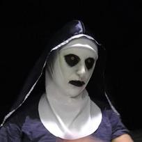 Siaubo baisu vienuolė latekso kaukė su skarele Valak Cosplay Helovino kostiumui
