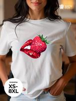 Oversized T-shirt with vibrant  Strawberry Kiss  print 2XL