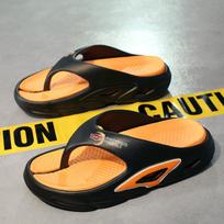 Men's Summer Casual Flip Flops with Herringbone Shape, Anti Slip and Wear-resistant, New Fashionable Outdoor Wear, Soft Soled Beach Shoes 36 juoda/oranžinė