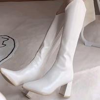 Madingi Naujo Stiliaus Moteriški Dizainerio Žieminiai Aukštakulniai Batai Madingi Smailianosiai Ilgi Batai Avalynė Moterims Elegantiški Kvadratiniu Kulnu Moteriški Raitiški Batai 35 smėlis