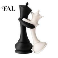 3D Printed Chess Ornament King Queen Piece Figurine, Couple Statue, Statue Black White Decoration for Anniversary Wedding Party Desk