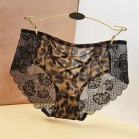 Lady Summer Sexy Lace Leopard Print Hollow Out Transparent Ice Silk Without Trace in Low Waist Triangle Briefs Medium size kamufliažas