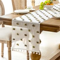 Nordic Style Dining Table Cloth with 3D Pom-poms Bookcase Cover INS Style Table Linen  Restaurant 13.78x47.24 in žalia