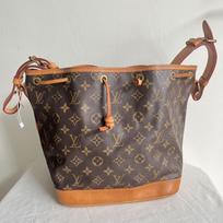 [Pre-Owned] Petit Noe Classic Monogram Drawstring Closure Coated Canvas With Leather Trim Bucket Bag - Very Good #C0QKCF ONE SIZE