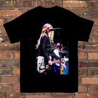 Avril Lavigne Photo Short Sleeve Cotton T- Shirt Unisex All Size S to 5XL Unisex T-Shirt L