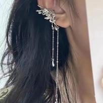 Y2K Fairy Butterfly Tassel Ear Clips Angel Ear Bone Clip Earring Elf Female Hole Cuff Hanging Earring Fashion Jewelry Earrings Girl Party Jewelry left ear