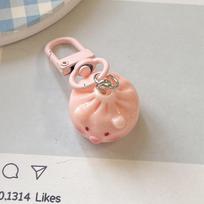 Cartoon Resin Simulation Steamed Stuffed Bun Keychain Funny Car Key Rings Fashion Bag Hangings Decoration Accessories Gifts A1