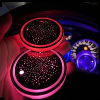 1PCS/2PCS/4PCS LED Cup Holder Lights for Car, Rechargeable 7 Color-Changing Light Up Cup Holder Insert Coasters, Car Accessories for Teens Vehicle raudona