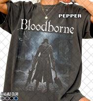 Bloodborne The Hunter Comfort Colors T-Shirt, Gothic Game Tee, Distressed Gamer Vintage T-Shirt, Women and Man Unisex T-Shirt S