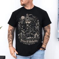 Vlad Tepes marškinėliai: Vampyro T-shirt | Valakijos Princas Gotikinė Unisex Marškinėlė | Tamsios Istorijos Marškinėlis | Siaubo Gerbėjams Gotikinė Dovana M black