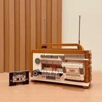 Retro radio model building blocks, nostalgic desktop decoration, perfect birthday and Christmas gift