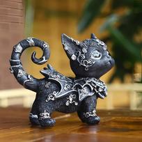 Resin Cat Statue Cute Gothic Dark Style Ornament Fashionable Desk Decor for Home Shelf Bedroom Office Unique Figure A