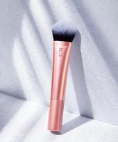 Real Techniques Seamless Complexion Brush FREE