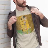 Gustav Klimt The Kiss T-Shirt, Famous Painting Tee for Art Lovers, Art Nouveau Style Artwork Tee, Fine Art Teacher Gift, Modern Art History S