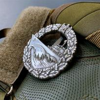 Portable Retro Eagle Metal Badge 3D Embossed Vintage Emblem Zinc Alloy Anti-Rust Souvenir Decor Universal
