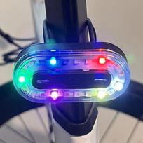 Dviračio žibintai Dviračio galinis žibintas Vaivorykštės LED įspėjamasis USB vandeniui atsparus Šalmas Motoroleris Galinis uodegos žibintas