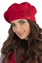 Vivisence Beret Damski 7007 Czerwony UNI z Kwiatową Aplikacją, Elegancki, Wełniany