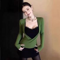Women's Spicy Lace Patchwork V-neck Two-Piece Set: Autumn/Winter Slimming Long Sleeve Top Small žalia