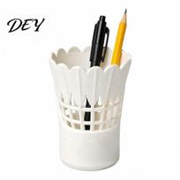 Creative Desktop Decoration 3D Printed Badminton Shaped Pen Holder, Desk Organizer, Aesthetic Storage Container, Makeup Brush Holder Minimalist balta