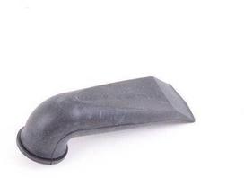 Originalus BMW E36 Compact priekinis kėbulo purvo siena vandens žarna OEM 51738144152