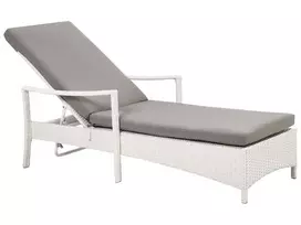 Sodo gultas su pagalve VASTO išskleidžiamas iš technorotango baltas