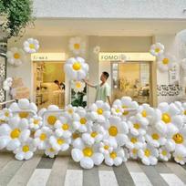 Jingtang Festival Photo Props Atmosphere Decoration Sunflower Balloon Sunflower Champion Bouquet White Smiley Face Flower