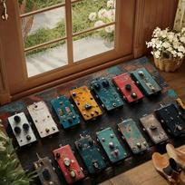 Vintage Guitar Effect Pedal Area Rug Non Slip Wear Soft Washable Entryway Floor Mat for Music Studio Living Room Bedroom Decor 40x60cm
