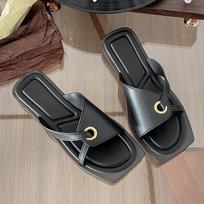 Cool slippers female outside fairy shoes summer new niche flat bottom sandals female 36-37 juoda