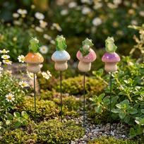 4Pcs Glowing Frog Mushroom Garden Stakes Cute Animal Yard Art Decor Easy to Use Resin Sculpture