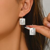 Vintage Silver Square Pearl Drop Earrings for Women Minimalist Brushed Metal Imitation Pearl Dangle Earrings for Women