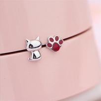 Creative Fashion Asymmetrical Epoxy Cute Animal 925 Sterling Silver Jewelry Cat And Cat Claw Female Stud Earrings  E015