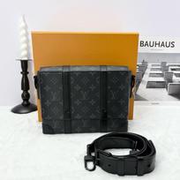 [Pre-Owned] Trunk Monogram Canvas Flap Messenger Bag - Good #BQ9QVT ONE SIZE
