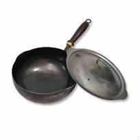 Iron Wok with Lid Pre Seasoned Hammered Uncoated Cookware for Home Cooks, Chefs, Stir