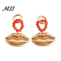 Statement Drop Earrings 1 Pair Red Faux Crystal Beaded Ring Contrasting Color Three-Dimensional Metallic Lip Shape Leverback Jewelry Gift 3D auksinė