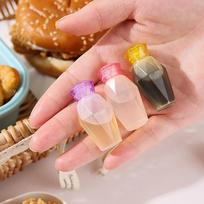4 vnt. Mini mielas pomidorų ketchupo buteliukas Nešiojamas mažas padažų indelis Salotų užpilų indelis Maisto produktų indelis Bento dėžutei onesize
