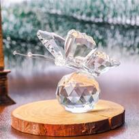 Flying Butterfly With Ball Base Statue Collection Cut Butterfly Animal Decoration Suitable For Desk, Home, Bedroom One Size