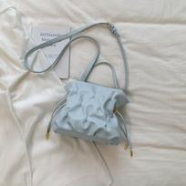Belted Women's Bag, Single Shoulder Crossbody Style for Casual Office Use, Armbag mėlyna