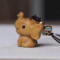 Natural Sandalwood Diy Craft Carving Lovely Small Elephant Ornaments Home Decoration Children Gift Pendant onesize