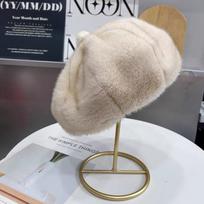 The Korean Version Of The Beret Is Versatile And Stylish In Winter. It's A Thickened Small Hat That Shows Off Face And Is Both Fashionable And Warm. One Size chaki
