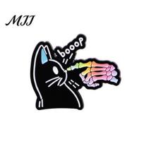 Statement Brooch Piece Black Cat & Skull Badge Pin Gothic Punk Metal Lapel for Textured Design Bags Jackets Hats Vintage Alloy with Cool English A
